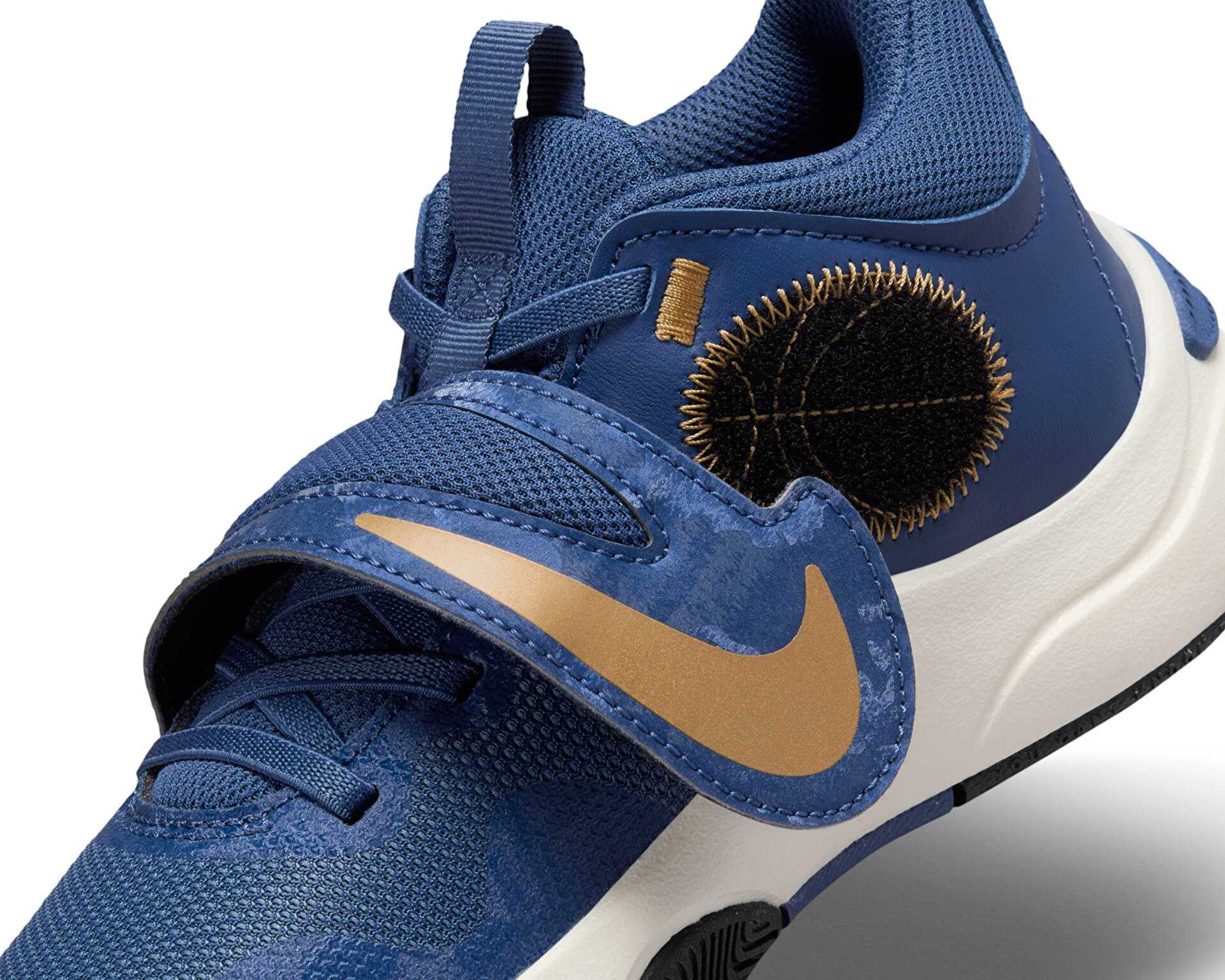 کفش بسکتبال جوانان Team Hustle D 11