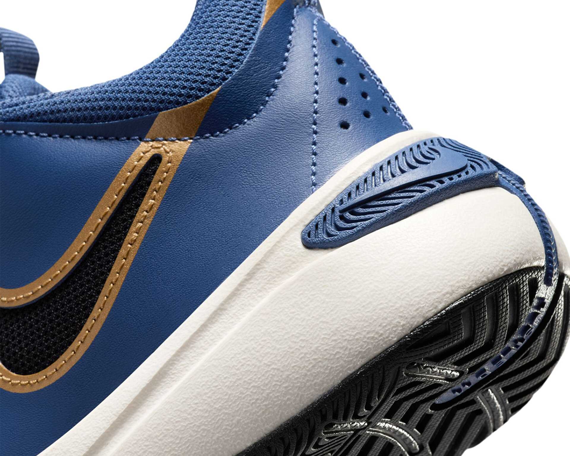 کفش بسکتبال جوانان Team Hustle D 11