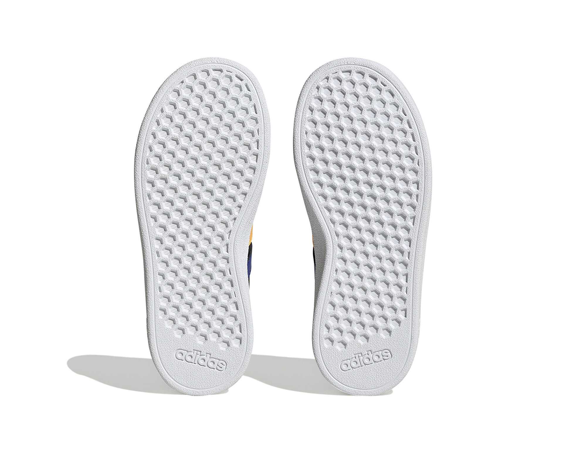 کفش های روزانه Grand Court Alpha