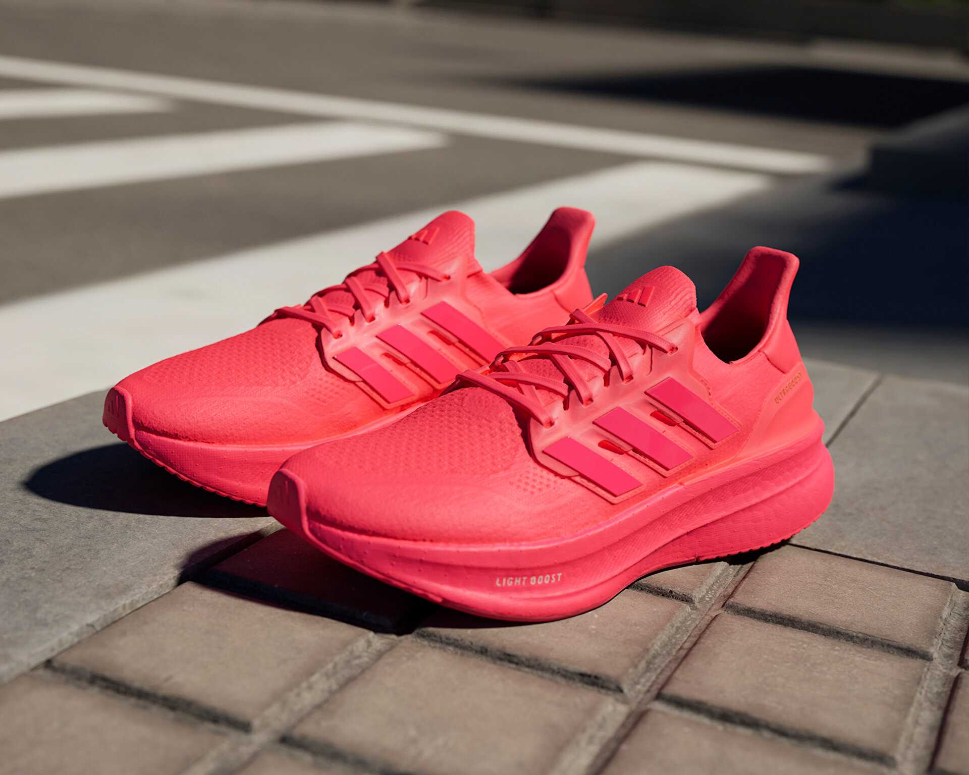 کفش دویدن Ultraboost 22