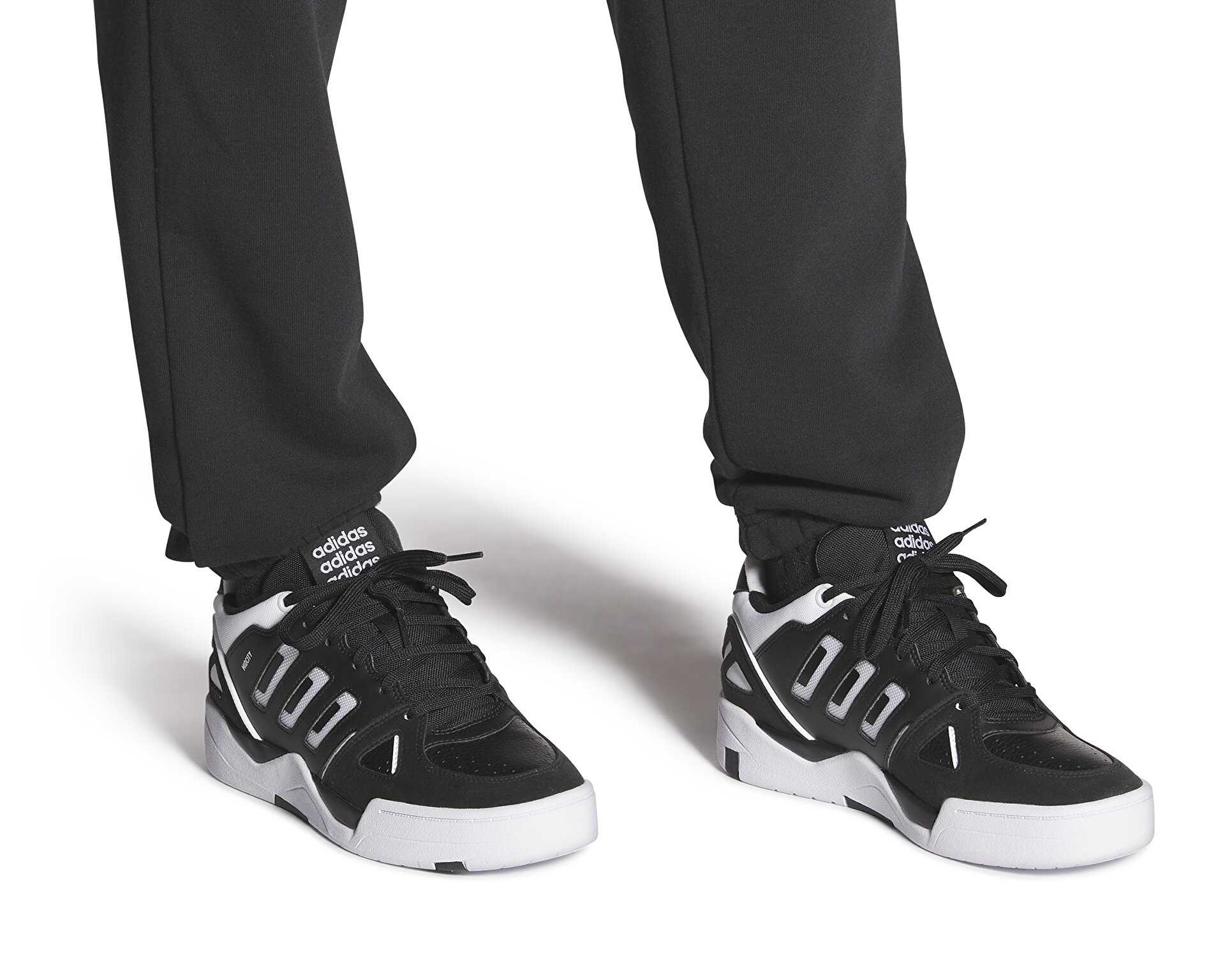 کفش های روزانه Adidas Midcity Low