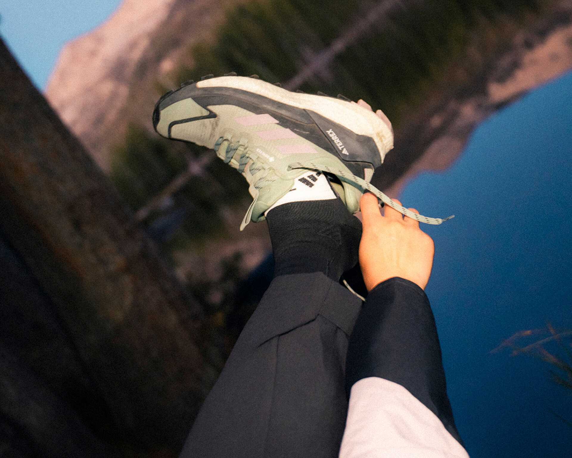 کفش های فضای باز Terrex Free Hiker 2 Low Gtx W