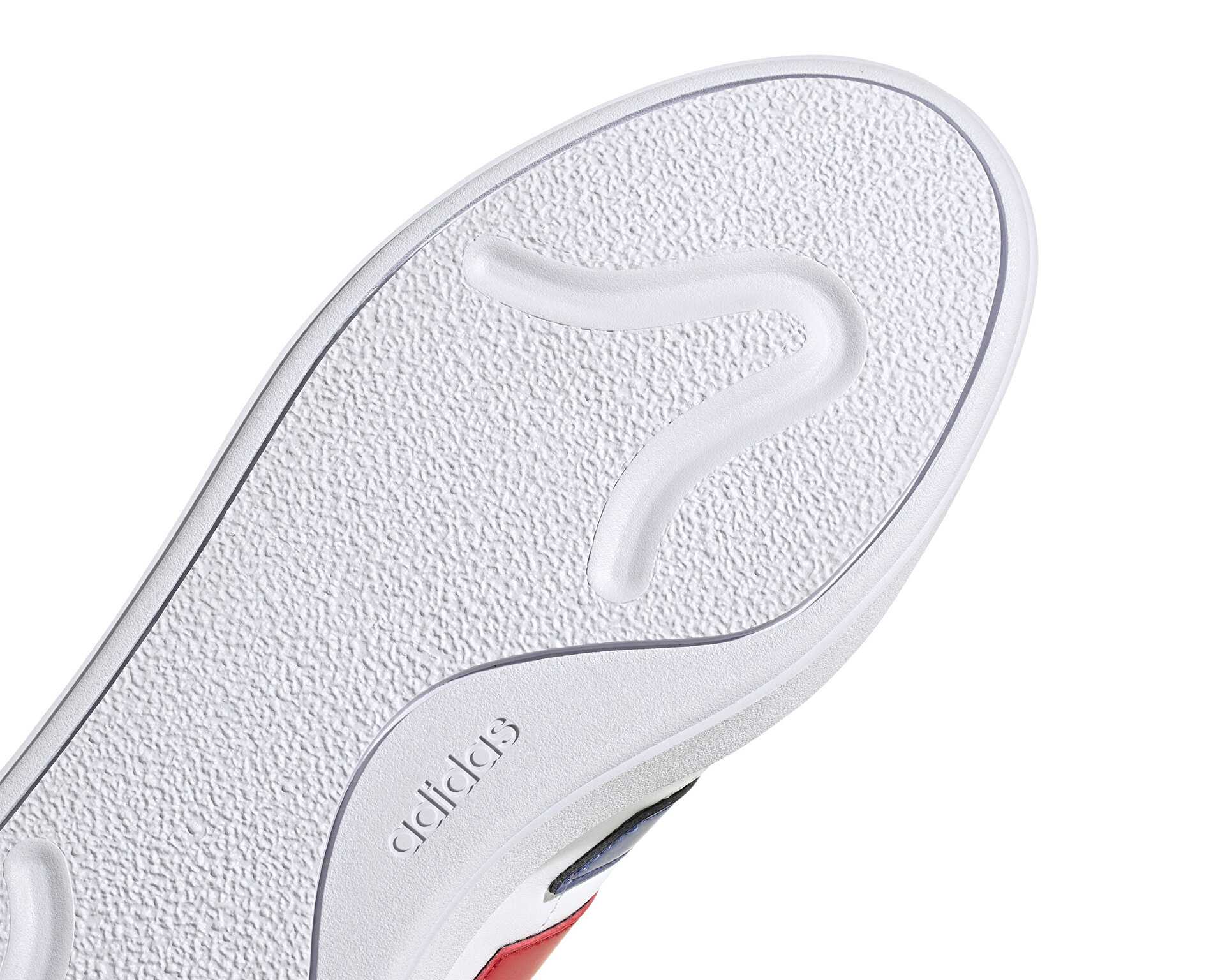 کفش های روزانه Adidas Courtblock