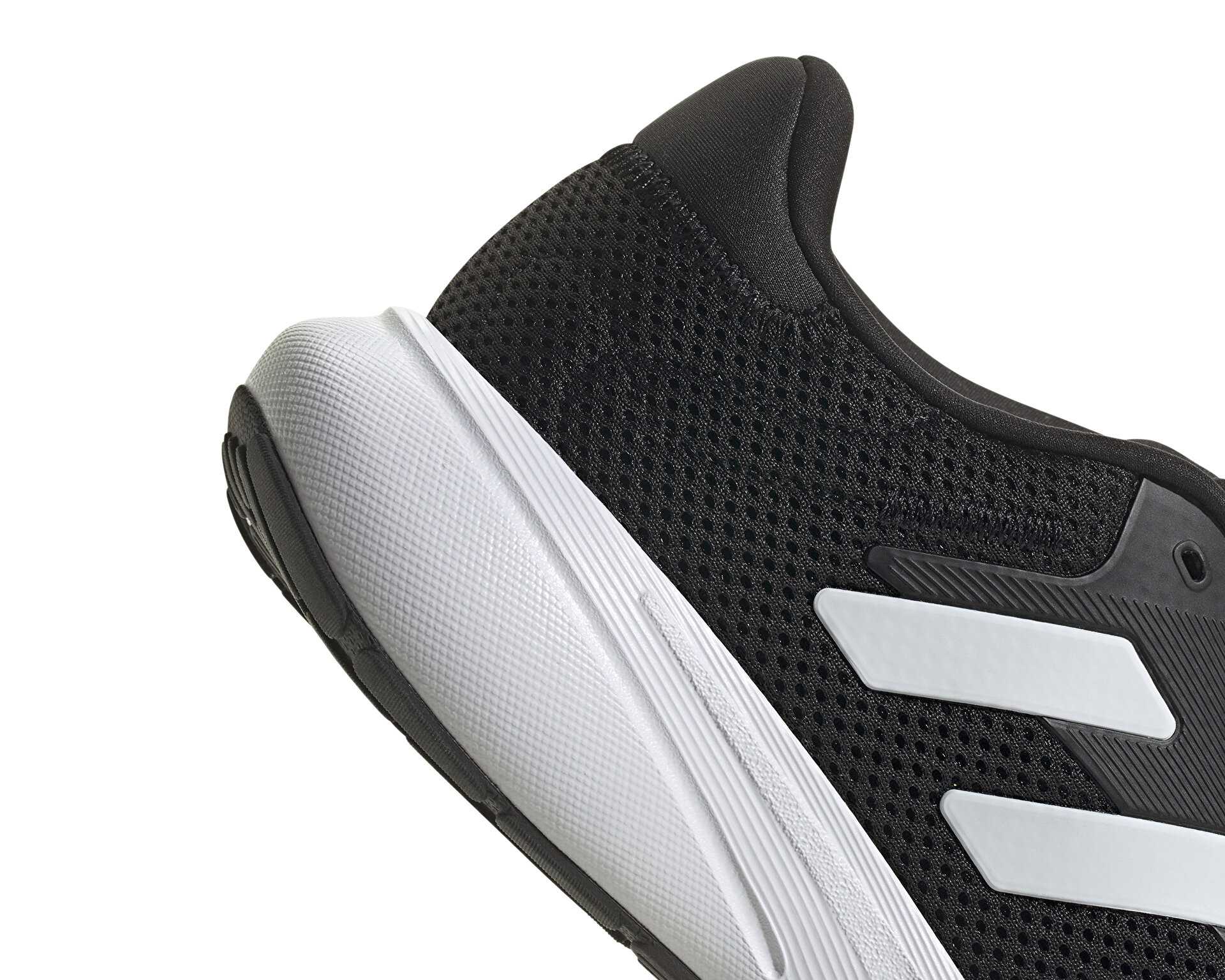 کفش دویدن Response Runner U